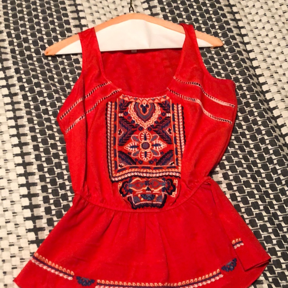 Red patterned blouse tank